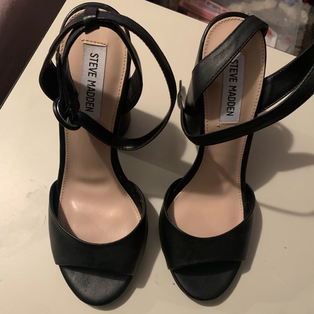 Steve Madden black block heels